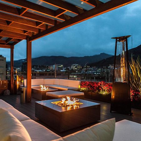 Best Western Plus 93 Park Hotel Bogotá Dış mekan fotoğraf Rooftop bar at the Four Seasons Hotel, Santiago