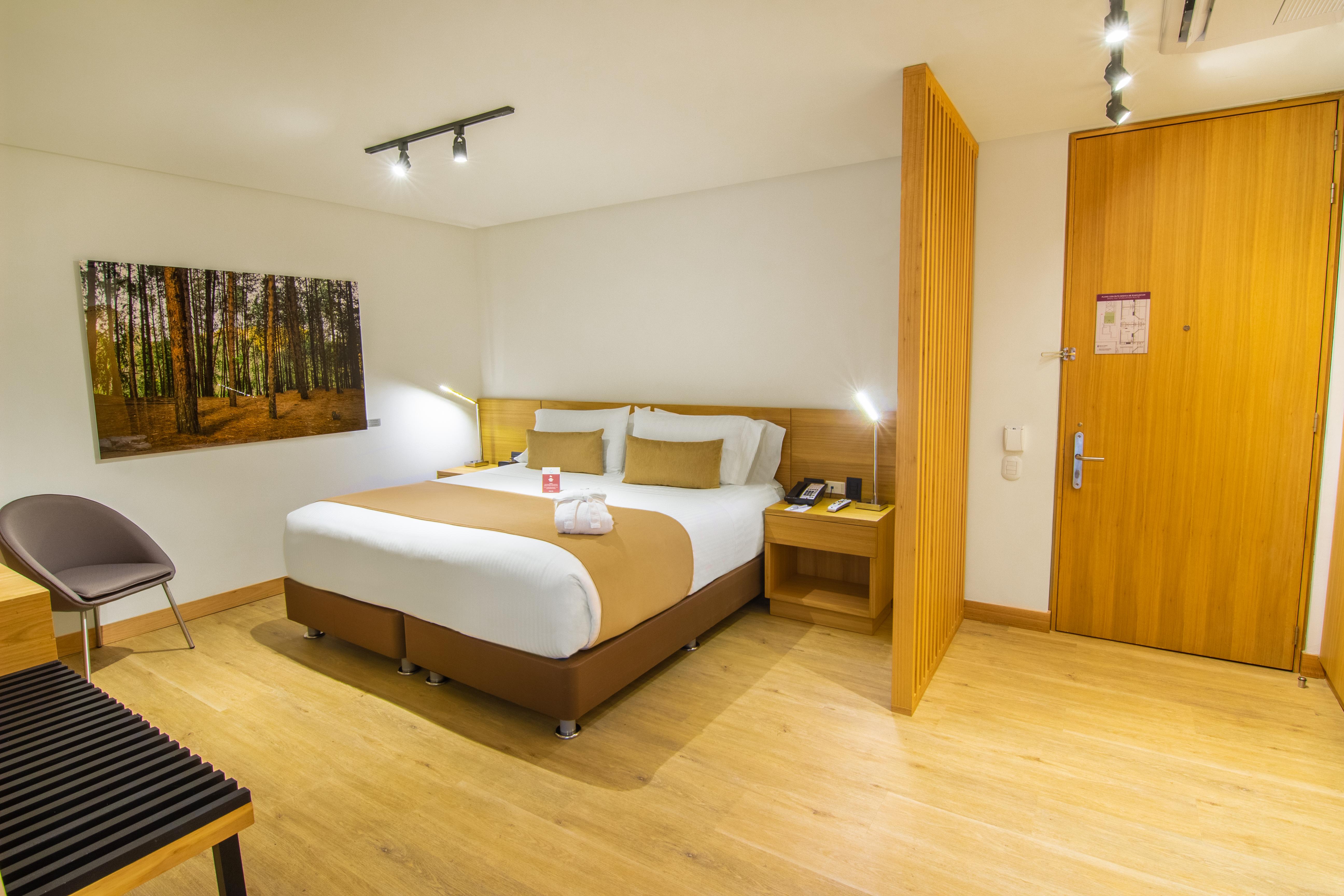 Best Western Plus 93 Park Hotel Bogotá Dış mekan fotoğraf A room at the hotel