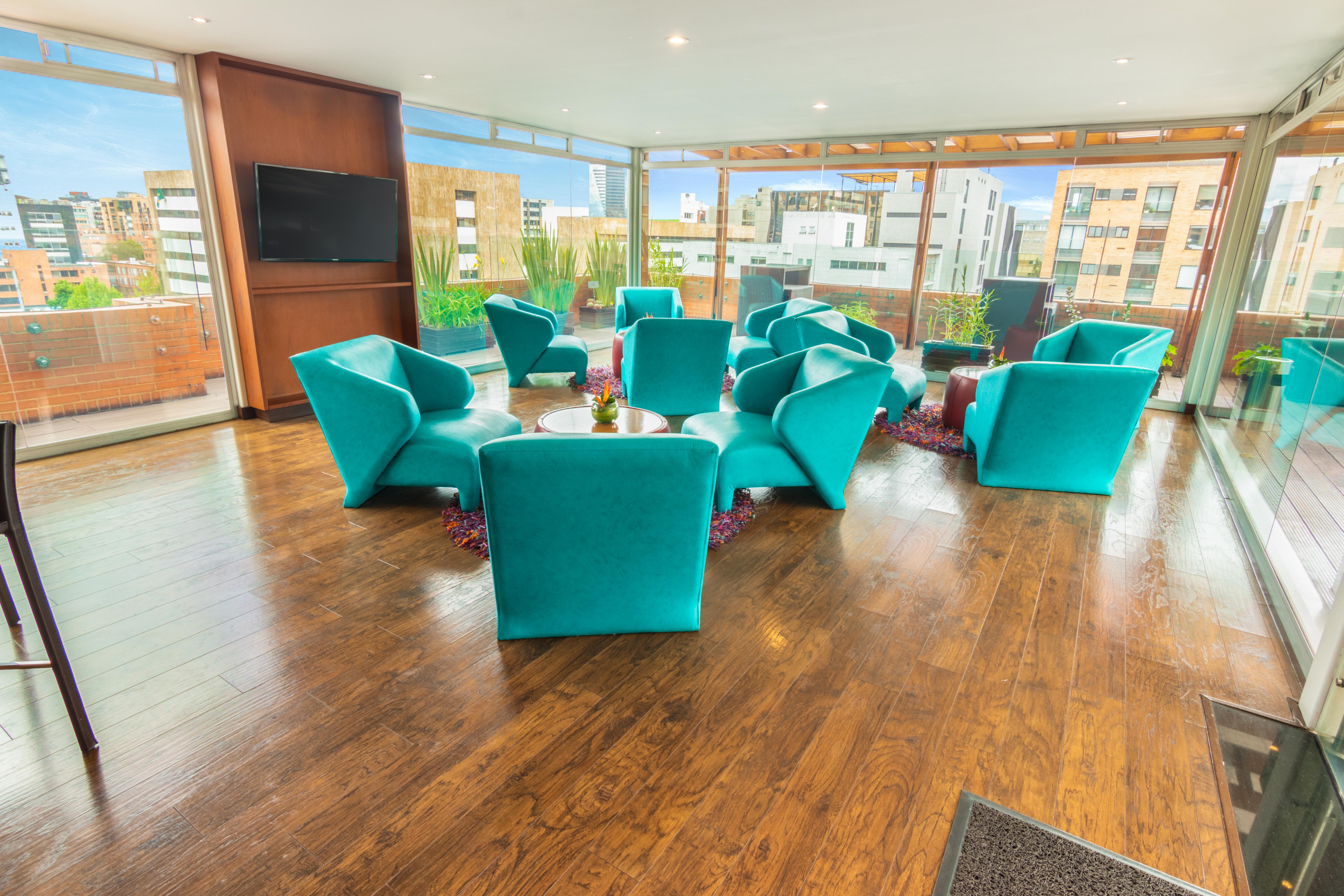 Best Western Plus 93 Park Hotel Bogotá Dış mekan fotoğraf The lounge at the airport