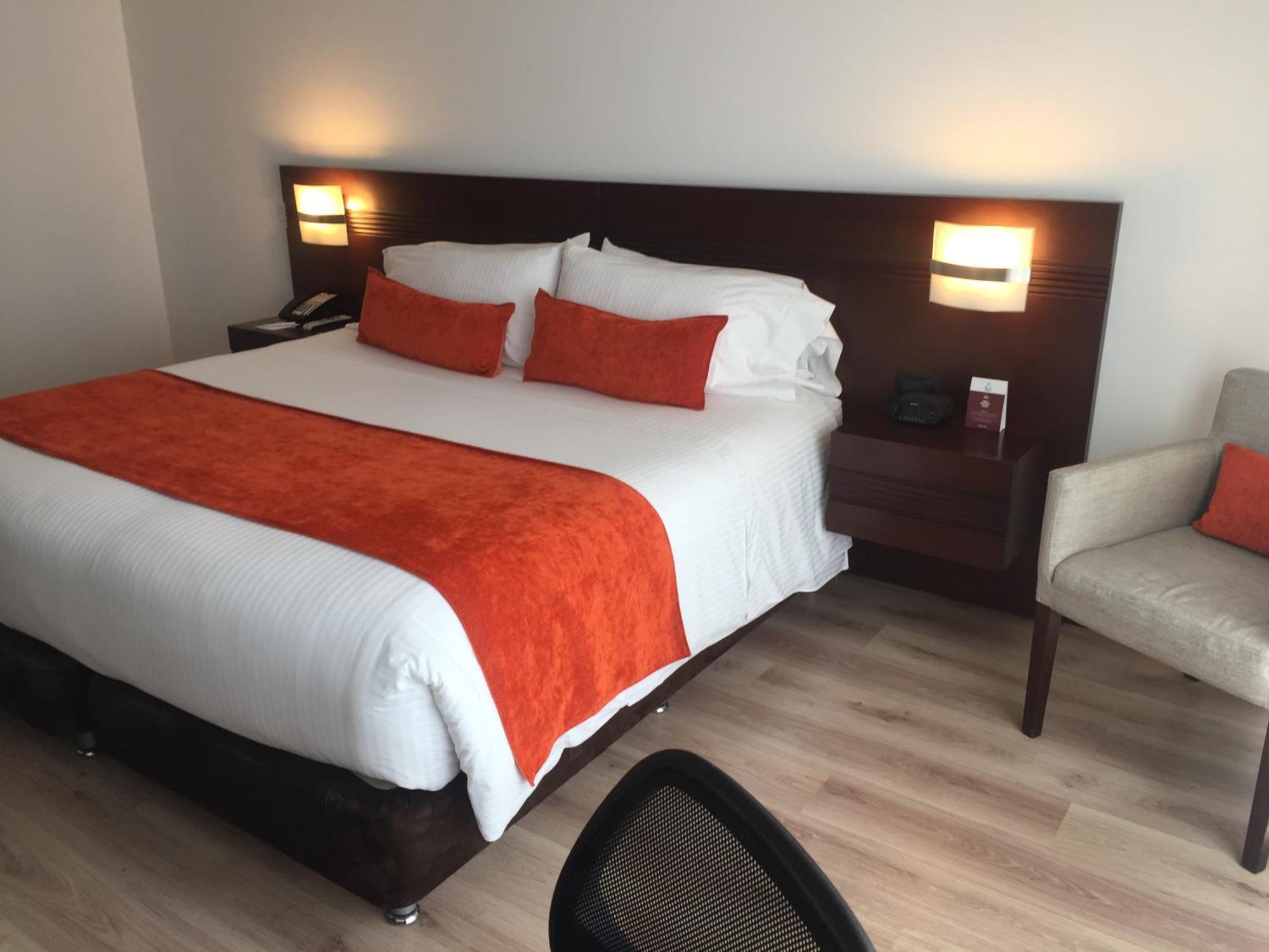 Best Western Plus 93 Park Hotel Bogotá Dış mekan fotoğraf A room at the hotel